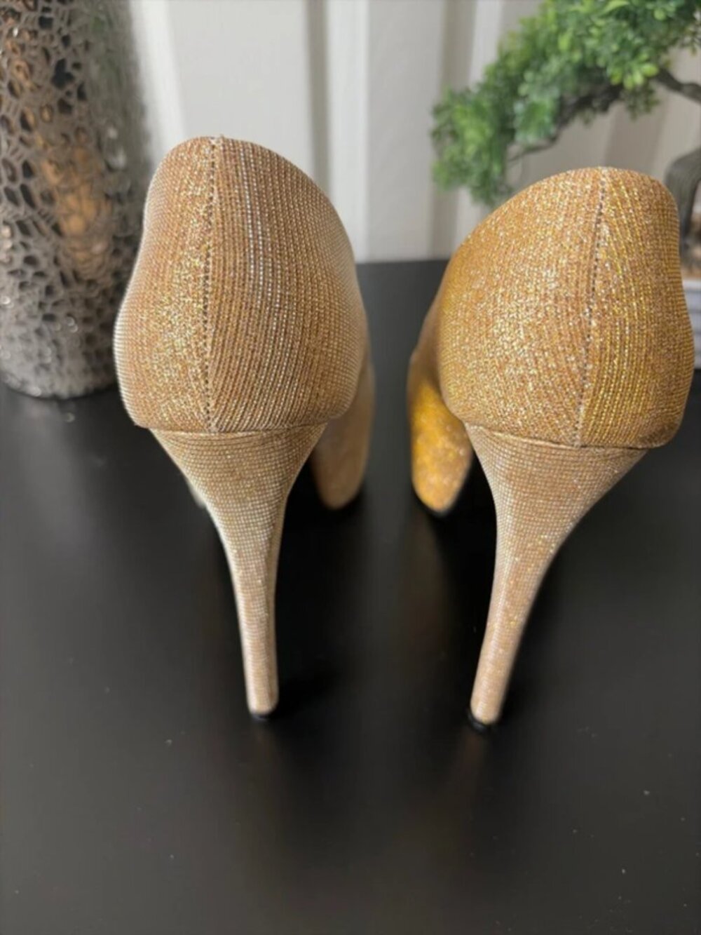 High heels - Picture 5 of 5